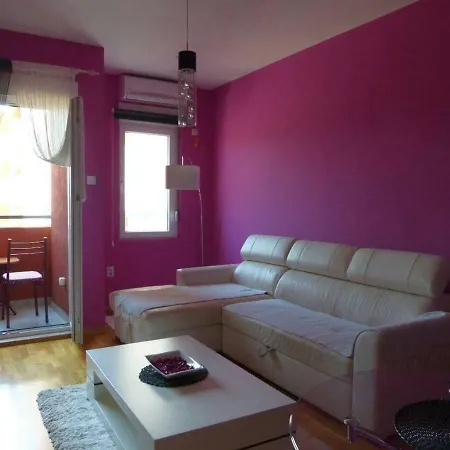 Purple Harmony شقة بودغوريتْسا